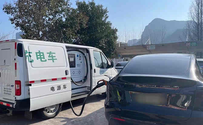 宛城区汽车搭电